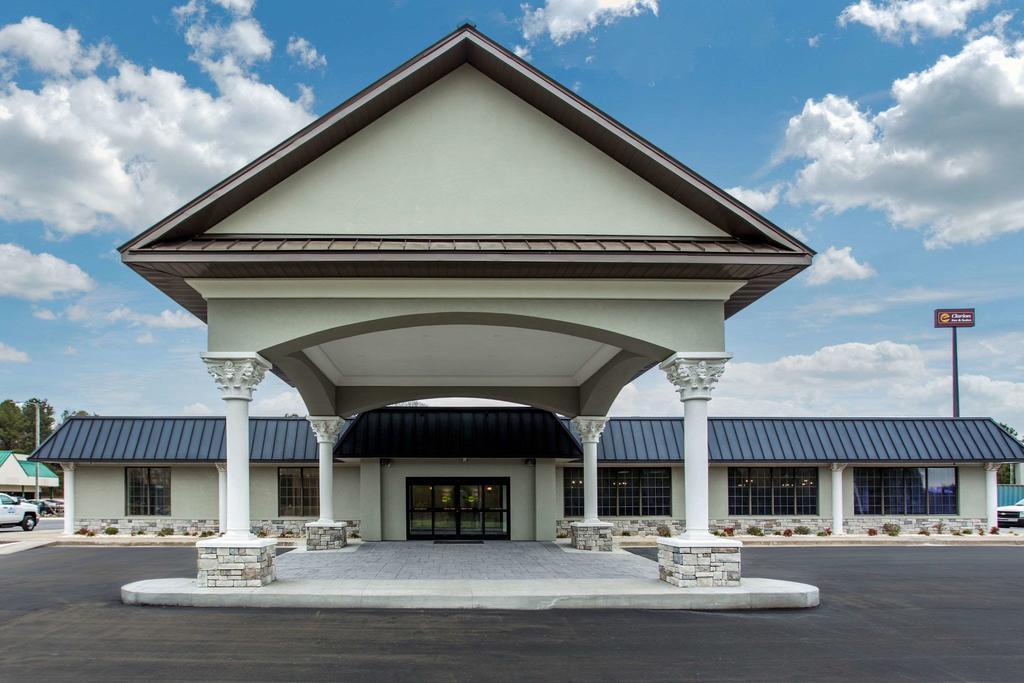 Days Inn And Suites By Wyndham Oxford Exterior photo