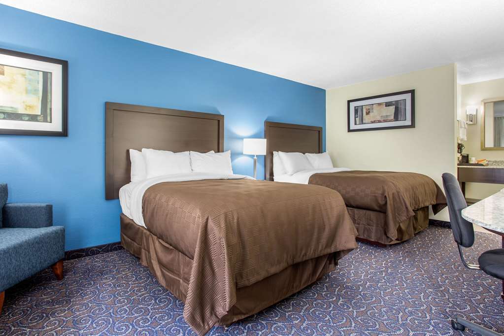 Days Inn And Suites By Wyndham Oxford Room photo